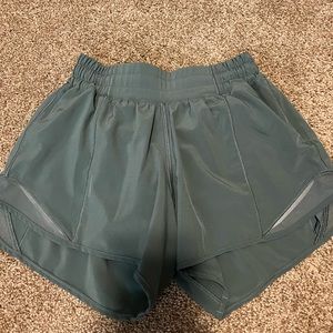 lululemon hotty hots